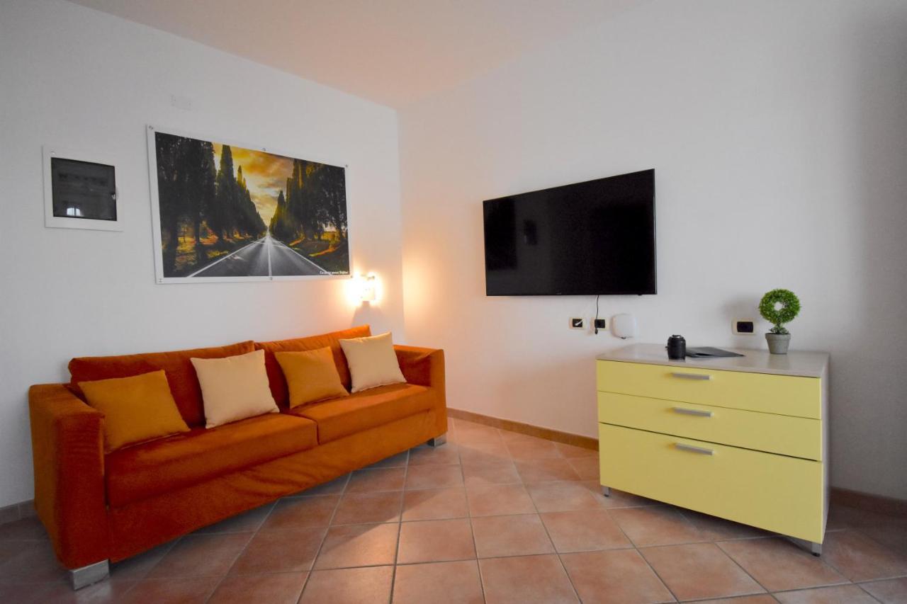 Residence Il Cardellino San Vincenzo Exteriör bild