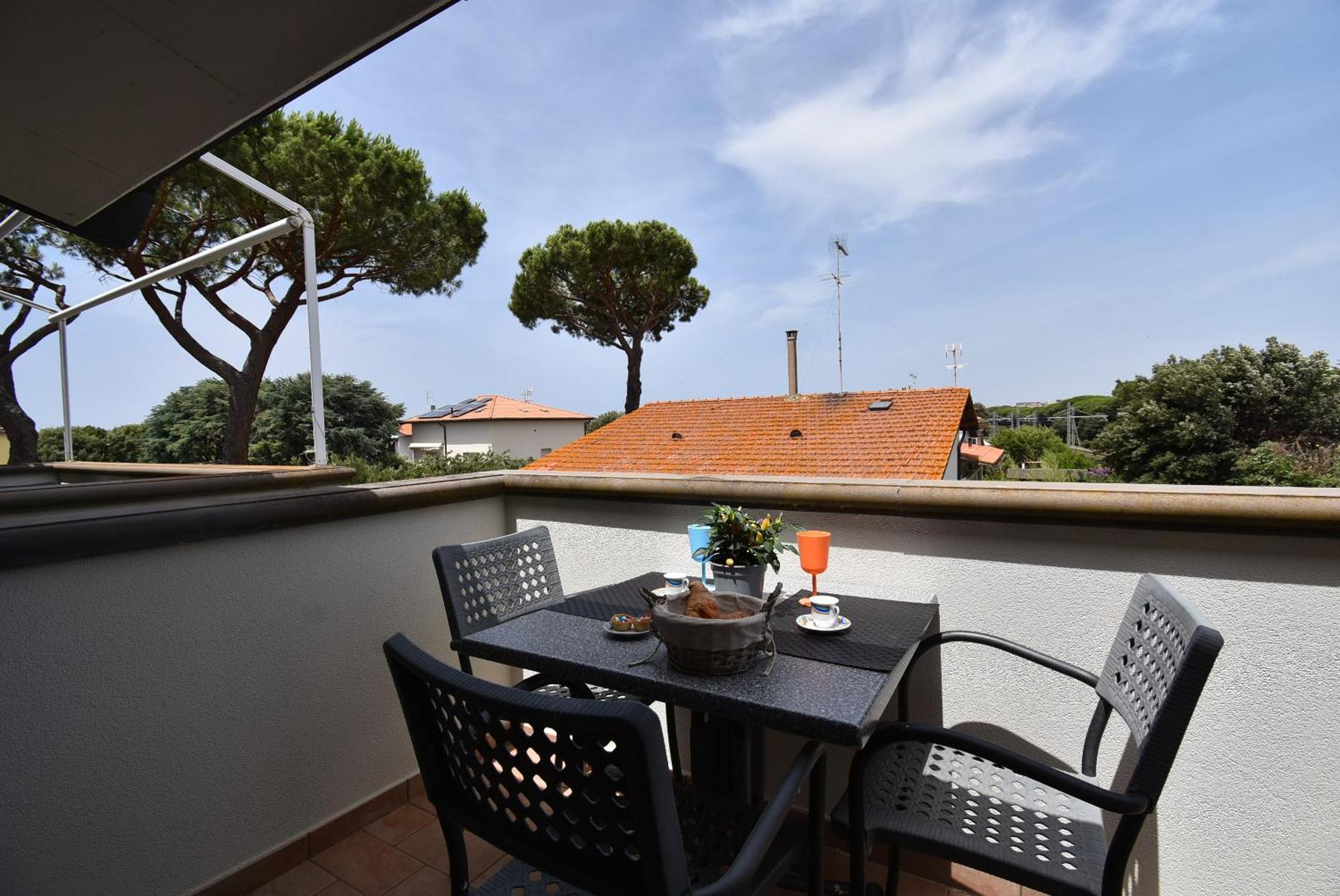 Residence Il Cardellino San Vincenzo Exteriör bild